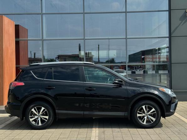 Toyota RAV4 IV (XA40) Рестайлинг с пробегом 2017 года, цена 2 850 000 рублей, 130093 км, внедорожник, Автокод Объявления
