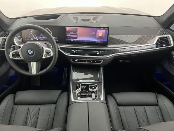 BMW X7 I (G07) Рестайлинг с пробегом 2025 года, цена 15 860 000 рублей, 5630 км, внедорожник, Автокод Объявления
