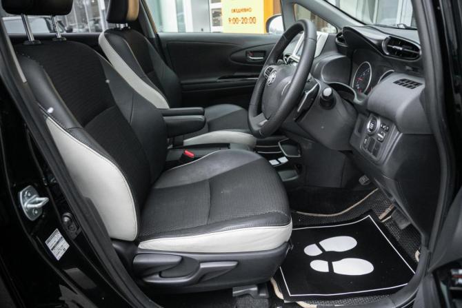 Toyota Wish II Рестайлинг с пробегом 2014 года, цена 1 498 000 рублей, 176000 км, минивэн, Автокод Объявления
