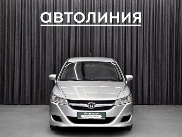 Honda Stream II Рестайлинг с пробегом 2009 года, цена 1 050 000 рублей, 220618 км, минивэн, Автокод Объявления