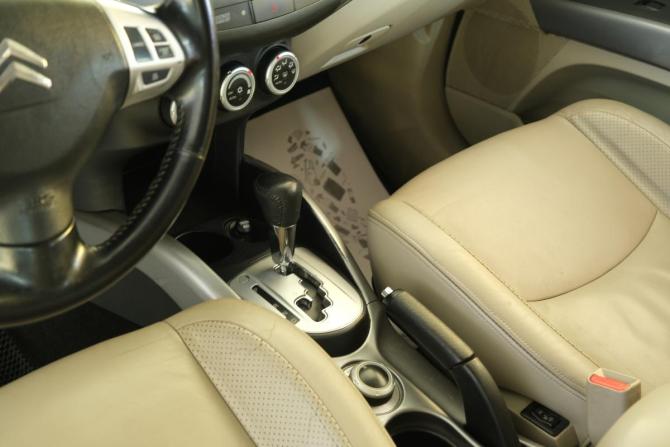 Citroen C-Crosser с пробегом 2008 года, цена 999 000 рублей, 252100 км, внедорожник, Автокод Объявления