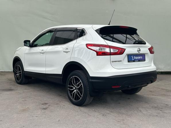 Nissan Qashqai II с пробегом 2015 года, цена 1 114 000 рублей, 203878 км, внедорожник, Автокод Объявления