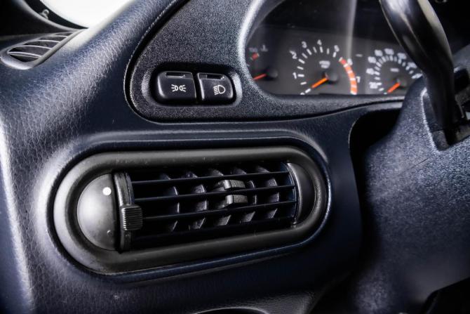 Chevrolet Niva I Рестайлинг с пробегом 2015 года, цена 559 000 рублей, 84087 км, внедорожник, Автокод Объявления