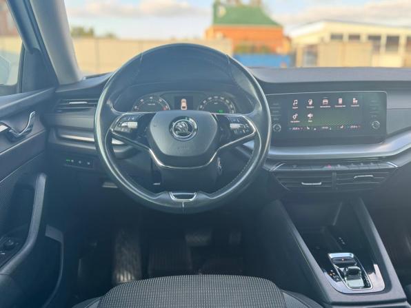 Skoda Octavia IV (A8) с пробегом 2021 года, цена 2 200 000 рублей, 124000 км, лифтбек, Автокод Объявления