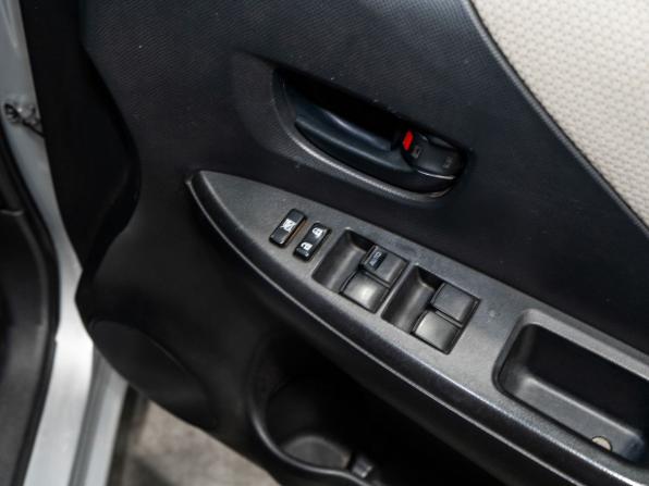 Toyota Ractis I с пробегом 2009 года, цена 715 000 рублей, 178539 км, хэтчбек, Автокод Объявления