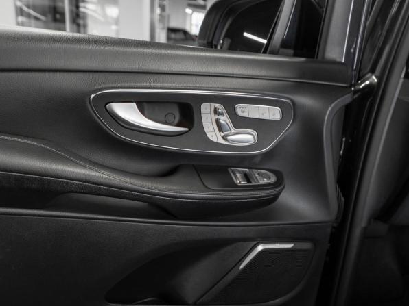 Mercedes-Benz V-Класс III (W447) Рестайлинг с пробегом 2021 года, цена 7 400 000 рублей, 150333 км, минивэн, Автокод Объявления