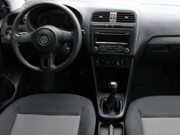 Volkswagen Polo V с пробегом 2014 года, цена 809 000 рублей, 84770 км, седан, Автокод Объявления