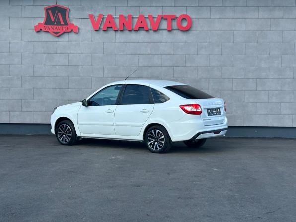 Lada (ВАЗ) Granta I Рестайлинг с пробегом 2021 года, цена 720 000 рублей, 75325 км, хэтчбек, Автокод Объявления