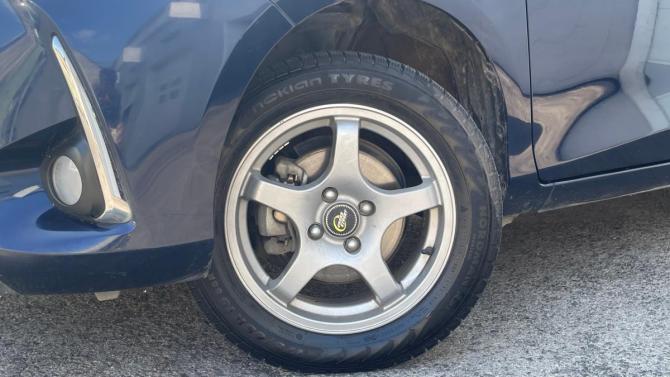 Toyota Vitz III (XP130) Рестайлинг 2 с пробегом 2019 года, цена 1 100 000 рублей, 60916 км, хэтчбек, Автокод Объявления