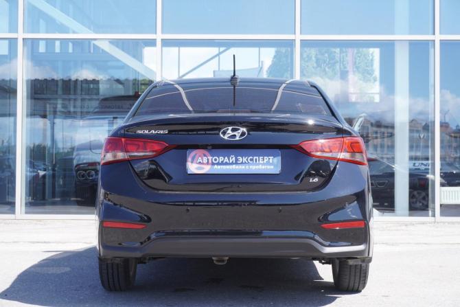 Hyundai Solaris II с пробегом 2017 года, цена 1 290 000 рублей, 52800 км, седан, Автокод Объявления