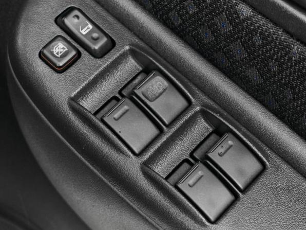 Toyota FunCargo с пробегом 2004 года, цена 395 000 рублей, 193609 км, минивэн, Автокод Объявления