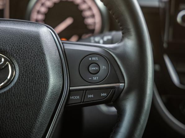 Toyota Camry VIII (XV70) Рестайлинг с пробегом 2021 года, цена 2 998 000 рублей, 72720 км, седан, Автокод Объявления