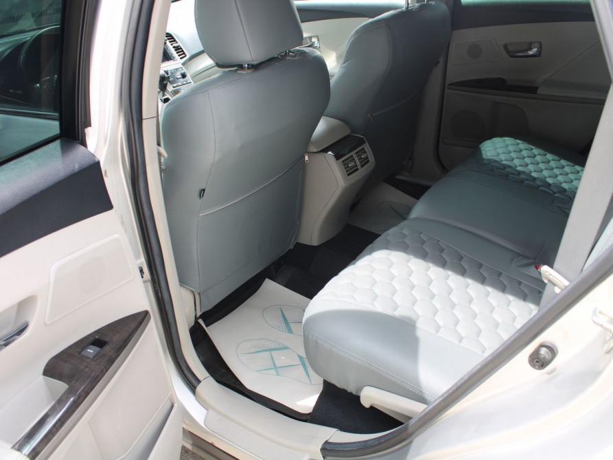 Toyota Venza I Рестайлинг Москва  - изображение 16