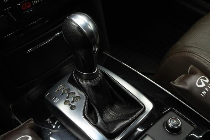 Infiniti QX70 с пробегом 2015 года, цена 3 129 000 рублей, 109386 км, внедорожник, Автокод Объявления
