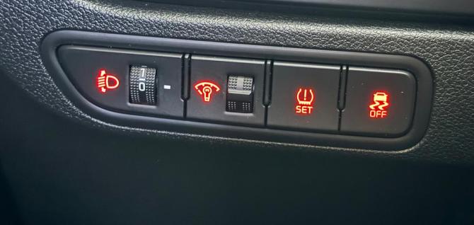 Kia Rio IV Рестайлинг с пробегом 2021 года, цена 1 680 000 рублей, 85925 км, хэтчбек, Автокод Объявления