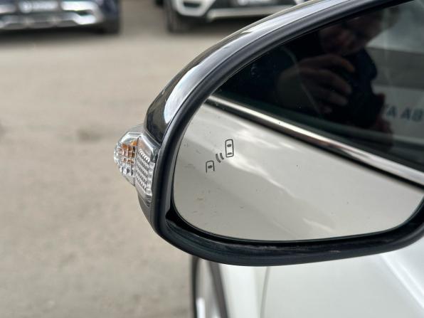 Toyota C-HR I с пробегом 2018 года, цена 2 540 000 рублей, 97340 км, внедорожник, Автокод Объявления