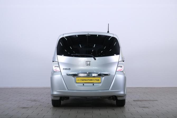 Honda Freed I Рестайлинг с пробегом 2012 года, цена 1 149 000 рублей, 152000 км, компактвэн, Автокод Объявления