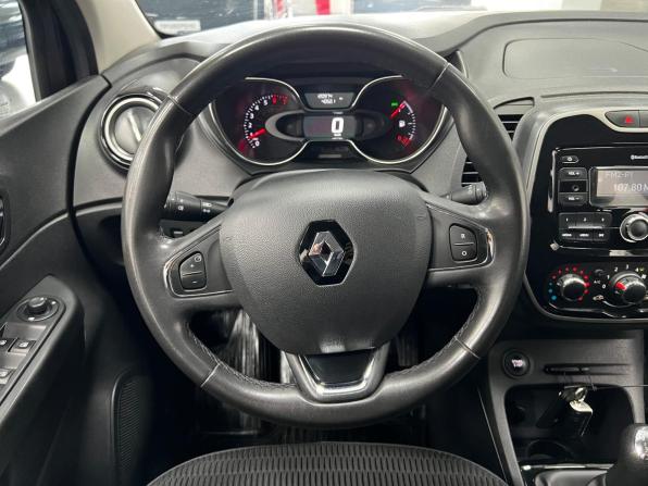 Renault Kaptur I с пробегом 2018 года, цена 1 350 000 рублей, 120958 км, внедорожник, Автокод Объявления