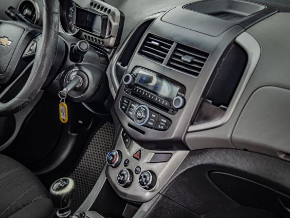 Chevrolet Aveo II с пробегом 2013 года, цена 469 000 рублей, 240000 км, седан, Автокод Объявления