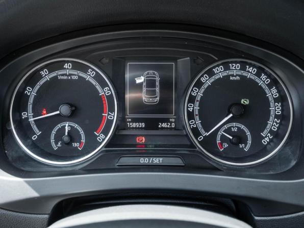Skoda Rapid I с пробегом 2017 года, цена 1 257 000 рублей, 158939 км, лифтбек, Автокод Объявления