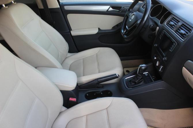 Volkswagen Jetta VI Рестайлинг с пробегом 2016 года, цена 897 000 рублей, 176647 км, седан, Автокод Объявления