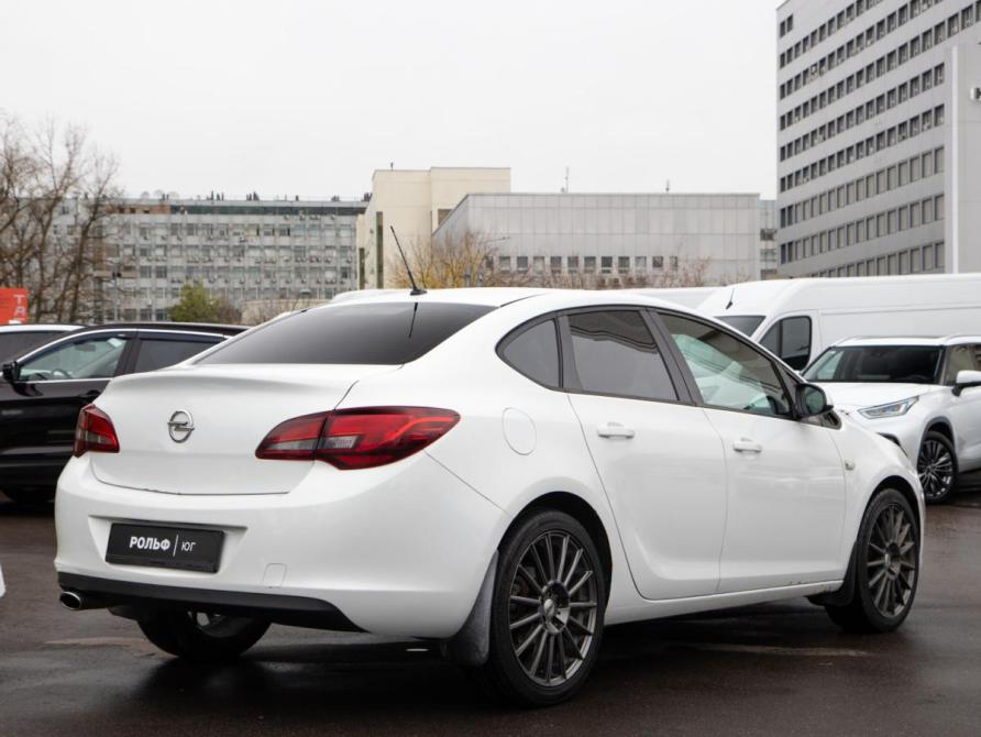Opel Astra J Рестайлинг Москва  - изображение 4