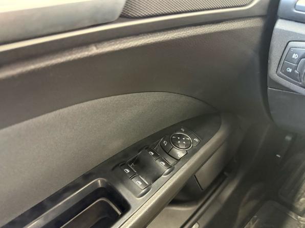 Ford Mondeo V с пробегом 2017 года, цена 1 699 000 рублей, 161907 км, седан, Автокод Объявления