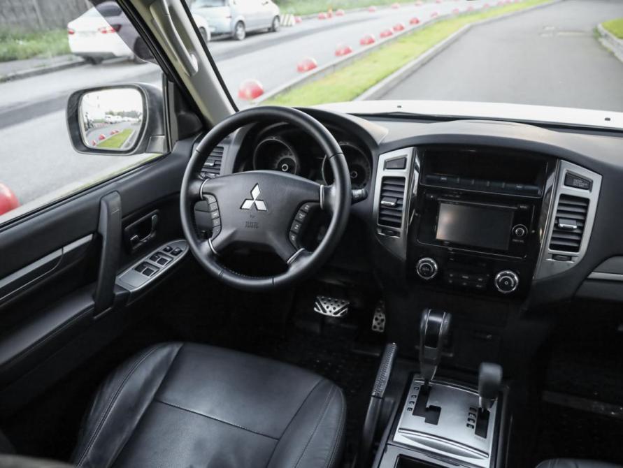 Mitsubishi Pajero IV Рестайлинг 2 Санкт-Петербург  - изображение 10