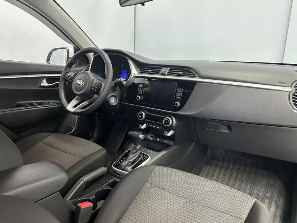 Kia Rio IV Рестайлинг с пробегом 2021 года, цена 1 387 000 рублей, 149053 км, хэтчбек, Автокод Объявления