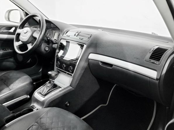 Skoda Octavia II (A5) Рестайлинг с пробегом 2010 года, цена 620 000 рублей, 303651 км, лифтбек, Автокод Объявления