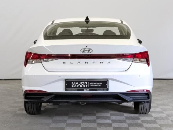 Hyundai Elantra VII (CN7) с пробегом 2022 года, цена 1 990 000 рублей, 58162 км, седан, Автокод Объявления