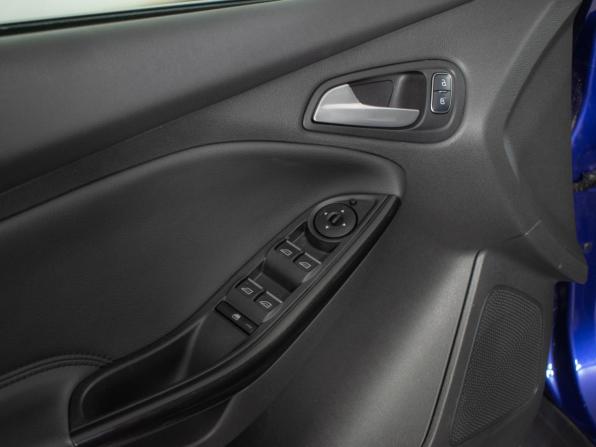 Ford Focus III Рестайлинг с пробегом 2017 года, цена 1 280 000 рублей, 118615 км, хэтчбек, Автокод Объявления