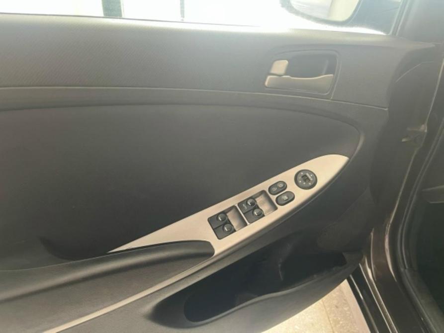 Hyundai Solaris I Рестайлинг Ярославль  - изображение 17