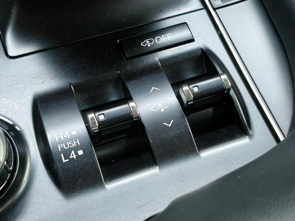 Lexus LX III Рестайлинг 2 с пробегом 2016 года, цена 6 500 000 рублей, 100762 км, внедорожник, Автокод Объявления