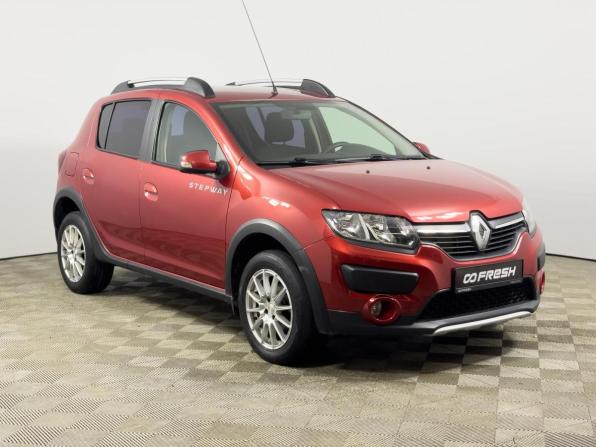 Renault Sandero II с пробегом 2017 года, цена 965 300 рублей, 132535 км, хэтчбек, Автокод Объявления