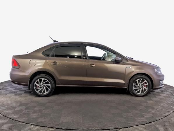 Volkswagen Polo V Рестайлинг с пробегом 2017 года, цена 925 000 рублей, 194509 км, седан, Автокод Объявления