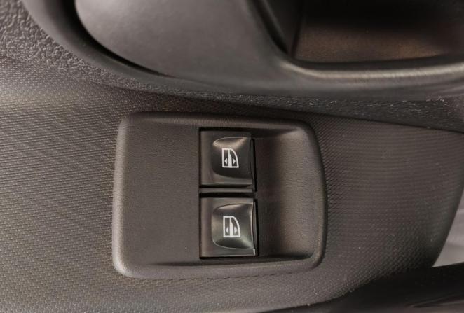 Renault Sandero II Рестайлинг с пробегом 2019 года, цена 1 200 000 рублей, 79537 км, хэтчбек, Автокод Объявления