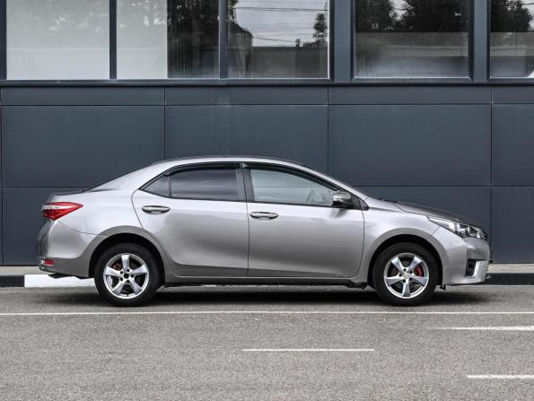 Toyota Corolla XI (E160 E170 E180) с пробегом 2013 года, цена 1 079 000 рублей, 209116 км, седан, Автокод Объявления