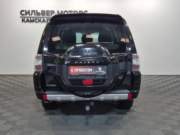 Mitsubishi Pajero IV Рестайлинг 2 с пробегом 2015 года, цена 3 300 000 рублей, 72168 км, внедорожник, Автокод Объявления