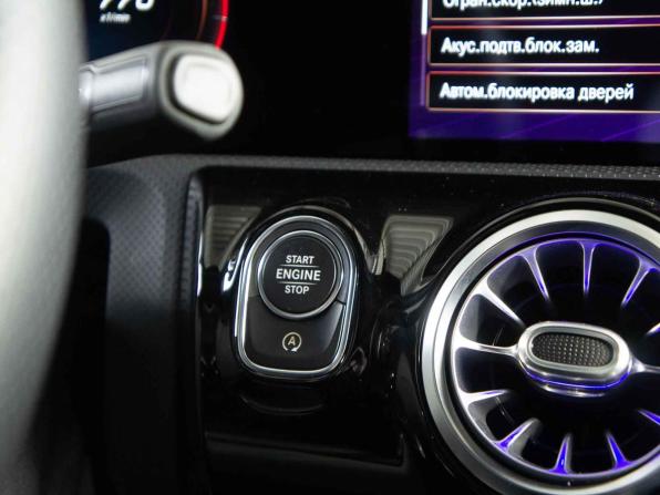 Mercedes-Benz CLA II (C118 X118) с пробегом 2020 года, цена 3 530 000 рублей, 49600 км, седан, Автокод Объявления