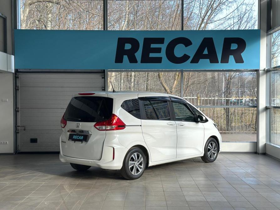 Honda Freed II Рестайлинг Санкт-Петербург  - изображение 5