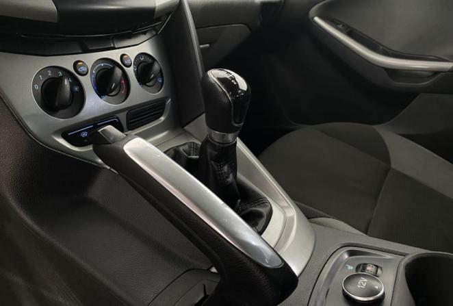 Ford Focus III с пробегом 2012 года, цена 645 000 рублей, 264536 км, седан, Автокод Объявления