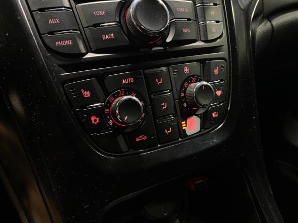 Opel Astra J с пробегом 2010 года, цена 630 000 рублей, 169866 км, хэтчбек, Автокод Объявления