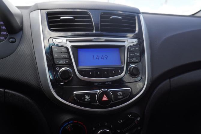 Hyundai Solaris I с пробегом 2013 года, цена 699 000 рублей, 268929 км, хэтчбек, Автокод Объявления