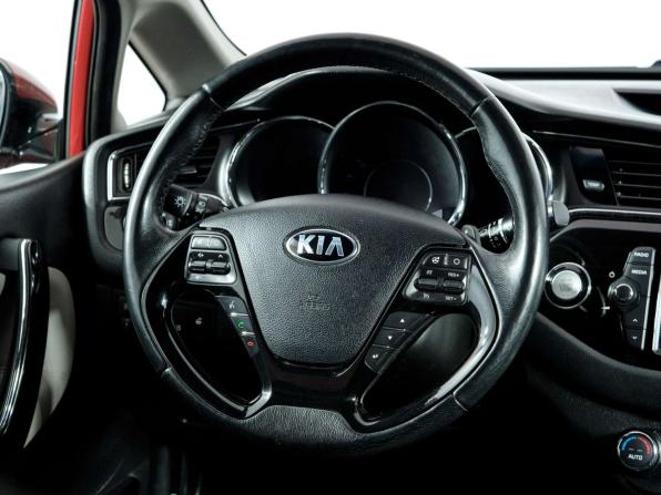Kia Ceed II Рестайлинг с пробегом 2017 года, цена 1 288 000 рублей, 147190 км, хэтчбек, Автокод Объявления