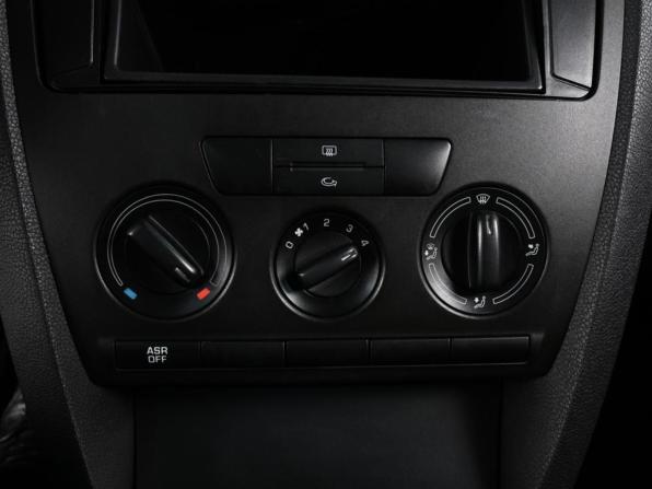 Skoda Octavia II (A5) Рестайлинг с пробегом 2012 года, цена 769 000 рублей, 144796 км, лифтбек, Автокод Объявления