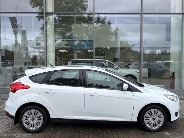 Ford Focus III Рестайлинг с пробегом 2016 года, цена 980 000 рублей, 176316 км, хэтчбек, Автокод Объявления