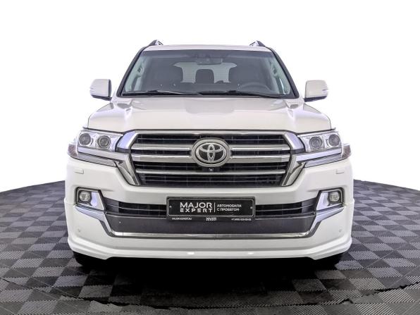 Toyota Land Cruiser 200 Series Рестайлинг 2 с пробегом 2015 года, цена 4 600 000 рублей, 204562 км, внедорожник, Автокод Объявления