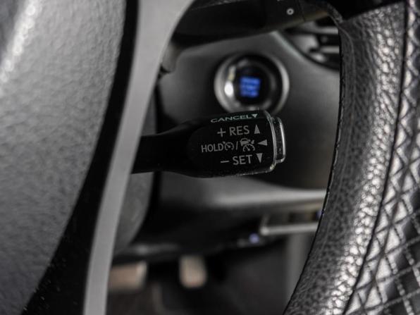 Toyota C-HR I Рестайлинг с пробегом 2020 года, цена 2 349 000 рублей, 110661 км, внедорожник, Автокод Объявления