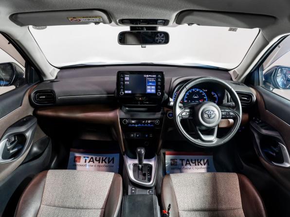 Toyota Yaris Cross с пробегом 2020 года, цена 1 735 000 рублей, 62500 км, внедорожник, Автокод Объявления